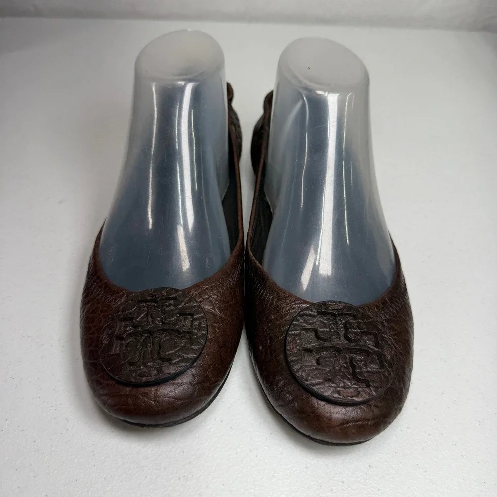 Tory Burch 7.5 Reva Ballet Flats Brown Tumbled Leather Logo Medallion Classic